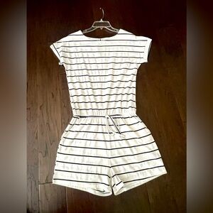 Striped Romper with pockets